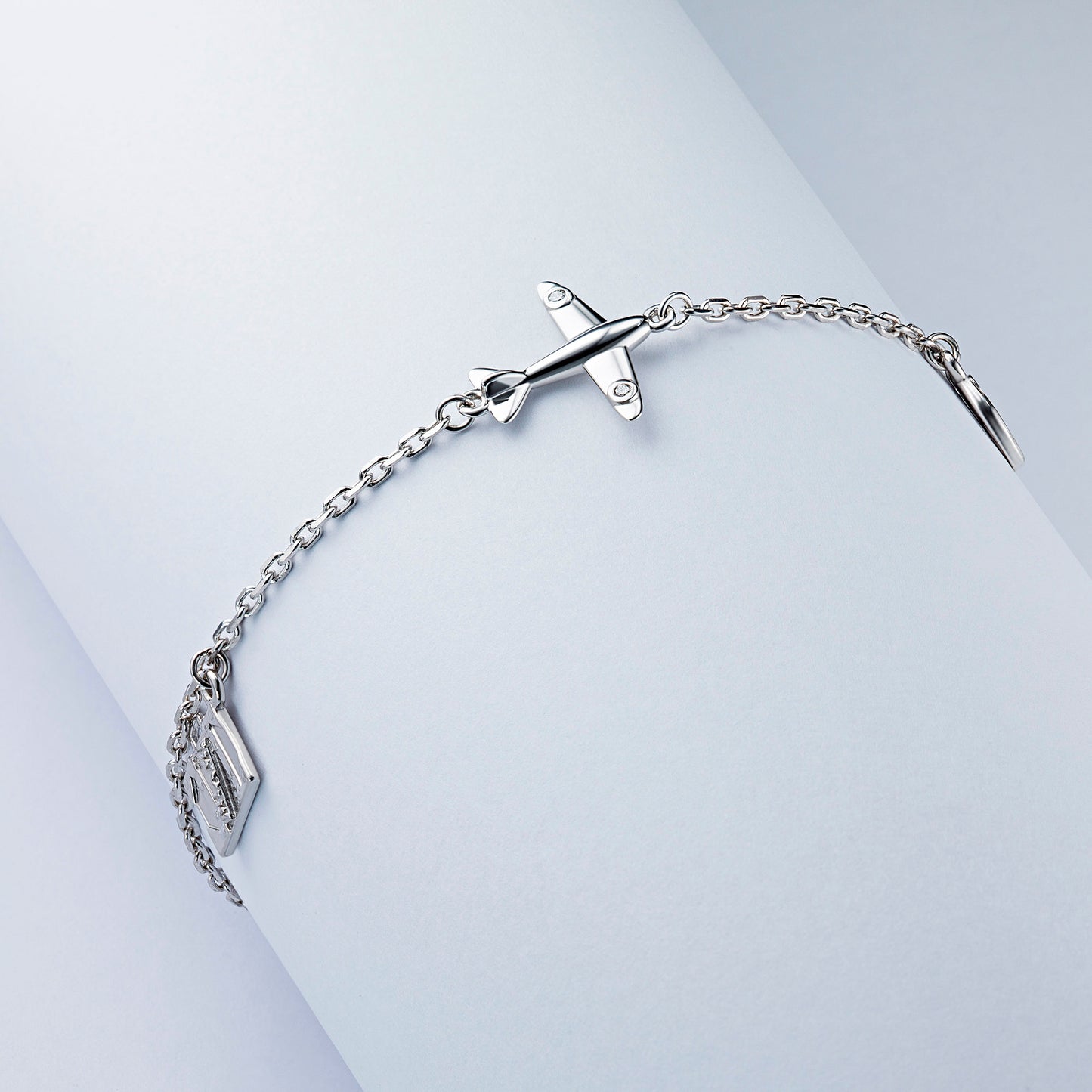 Sterling Silver Bracelet with Natural Diamonds 0.070 CT.TW