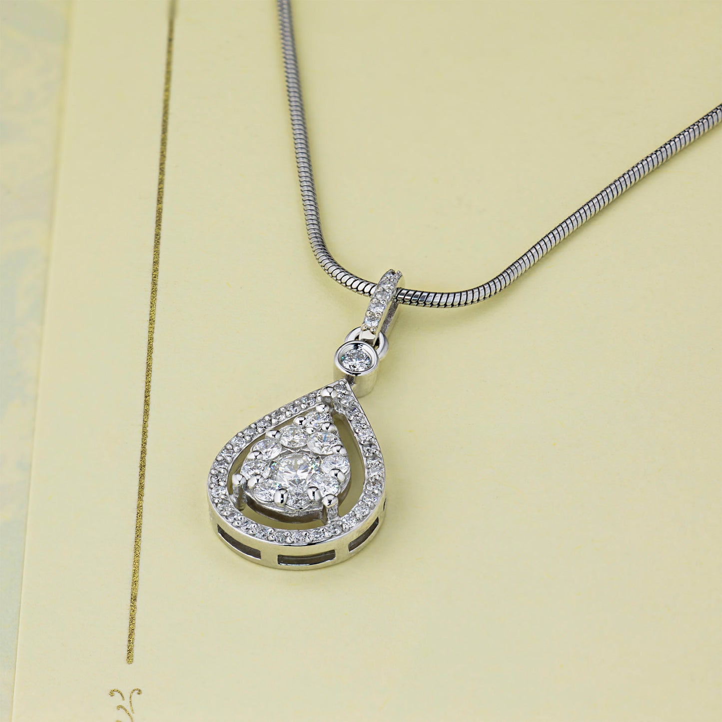 14K White Gold Pendant with Natural Diamonds 0.480 CT.TW