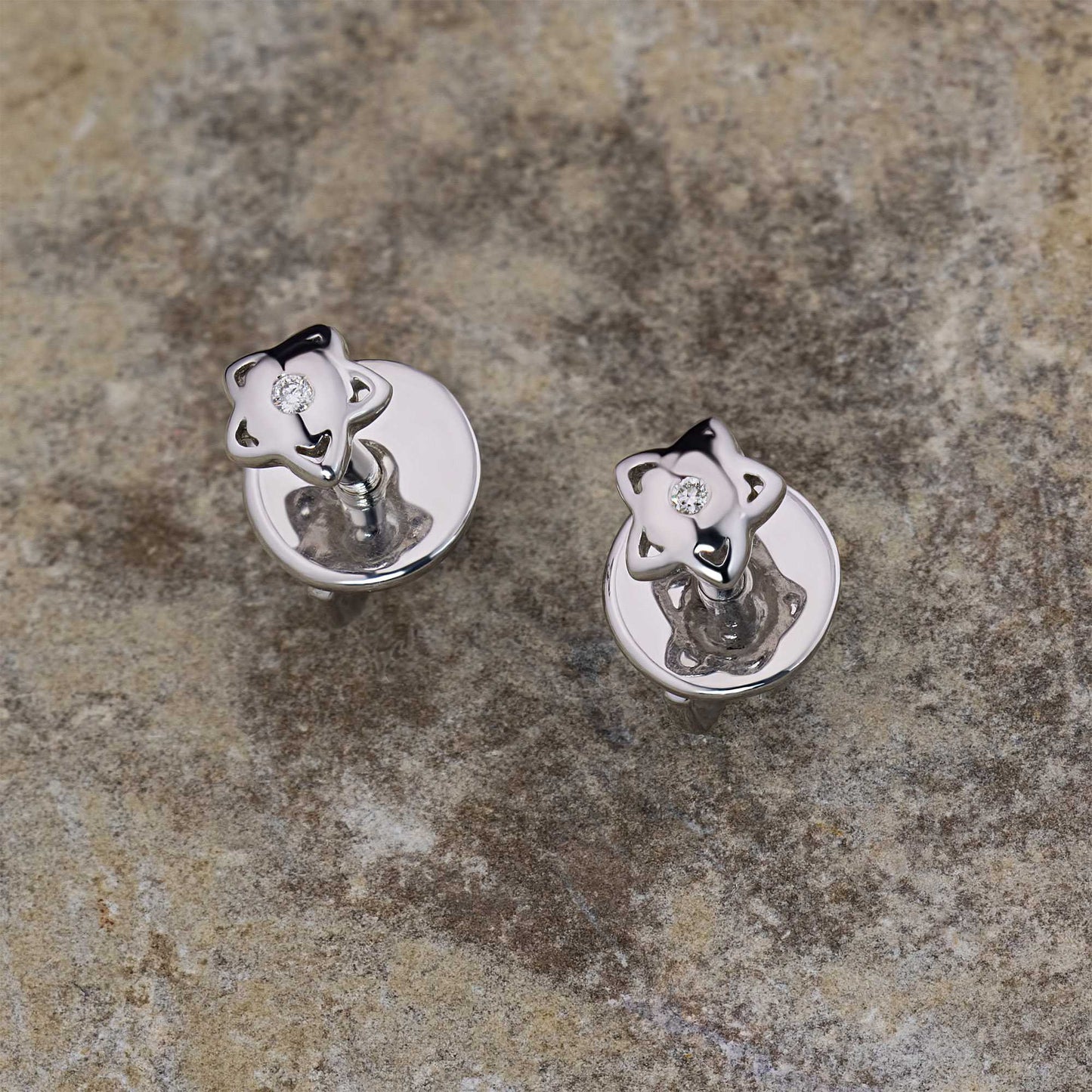 Sterling Silver Earring Studs with Natural Diamonds 0.020 CT.TW