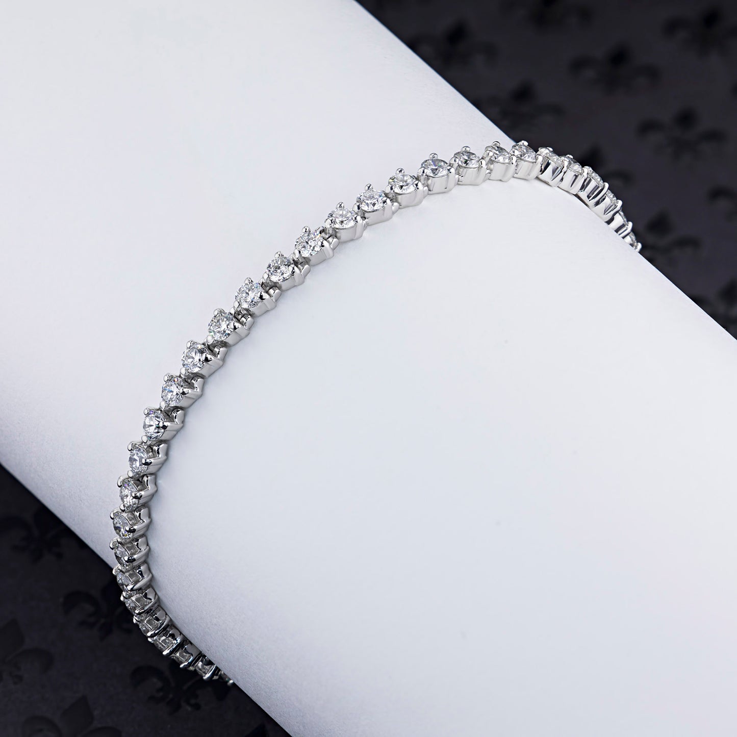14K White Gold Bracelet with Lab-Created Diamonds 3.890 CT.TW