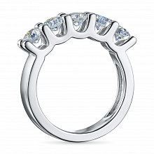 Hopeinen sormus kasvatetut timantit