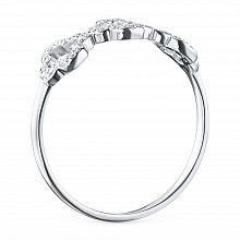 Valkokultainen sormus timanttikoru