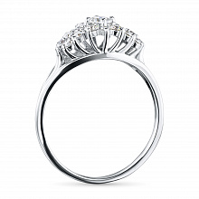 Valkokultainen sormus timanttikoru