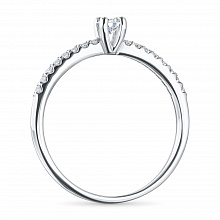 Valkokultainen sormus timanttikoru