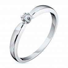 Valkokultainen sormus timanttikoru