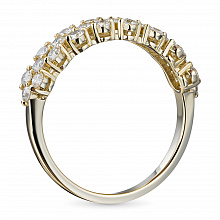 Keltakultainen sormus timanttikoru