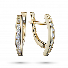 Keltakultainen korvakoru timanttikoru