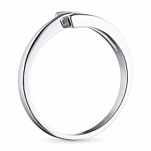 Hopeinen sormus timanttikoru