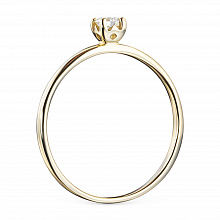 Keltakultainen sormus timanttikoru