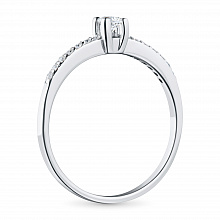 Valkokultainen sormus timanttikoru