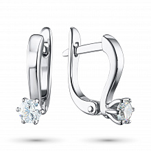 Valkokultainen korvakoru timanttikoru