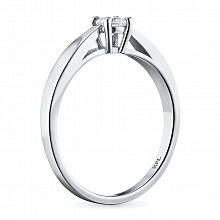 Valkokultainen sormus timanttikoru