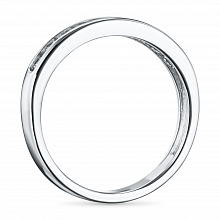 Valkokultainen sormus timanttikoru