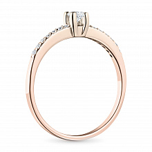 Punakultaiset sormus timanttikoru