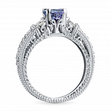 Sormus timanttikoru ja tansaniitilla