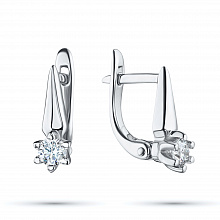 Valkokultainen korvakoru timanttikoru