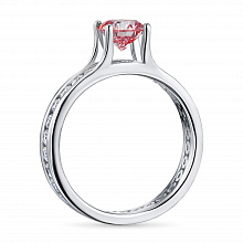 Sormus kasvatetut timantit