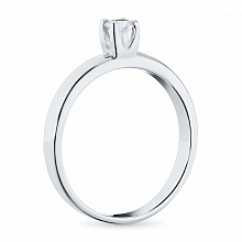 Valkokultainen sormus timanttikoru