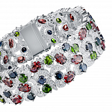 Valkokultainen rannekoru garnetoidut jätteet ja lumput ja joissa on kromidiopsideja ja timanttikoru