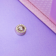 Keltakultainen riipus timanttikoru