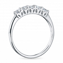 Valkokultainen sormus timanttikoru