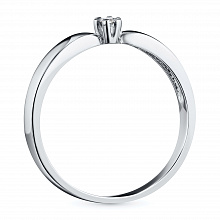 Valkokultainen sormus timanttikoru