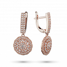 Punakultaiset korvakoru timanttikoru