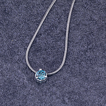 Riipus jossa kasvanut timantti