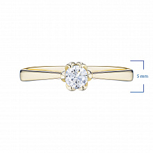 Keltakultainen sormus timanttikoru