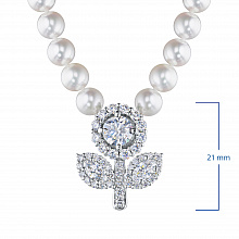 Valkokultainen kaulakoru timanttikoru