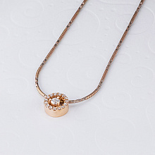 Punakultaiset riipus timanttikoru