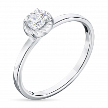 Valkokultainen sormus timanttikoru