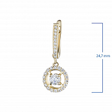 Keltakultainen korvakoru timanttikoru