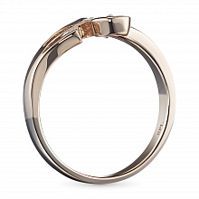 Punakultaiset sormus timanttikoru