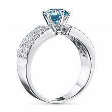 Sormus kasvatetut timantit