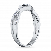 Valkokultainen sormus timanttikoru