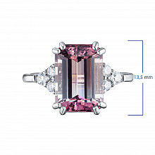 Valkokultainen sormus timanttikoru