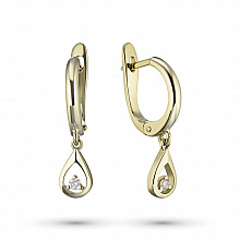 Keltakultainen korvakoru timanttikoru