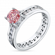 Sormus kasvatetut timantit