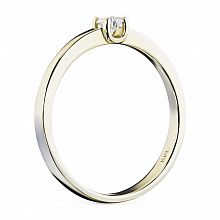 Keltakultainen sormus timanttikoru