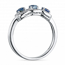 Valkokultainen sormus timanttikoru