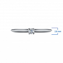 Valkokultainen sormus timanttikoru