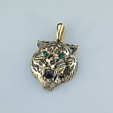 Riipus smaragdeilla ja timanttikoru