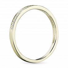 Keltakultainen sormus timanttikoru