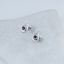 Hopeinen pysetit garnetoidut jätteet ja lumput