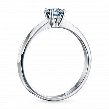 Valkokultainen sormus jossa kasvanut timantti