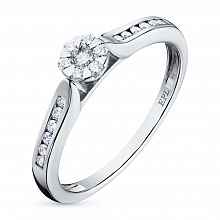 Valkokultainen sormus timanttikoru